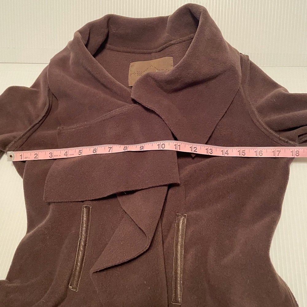 COPY - Jacket - Picture 7 of 9